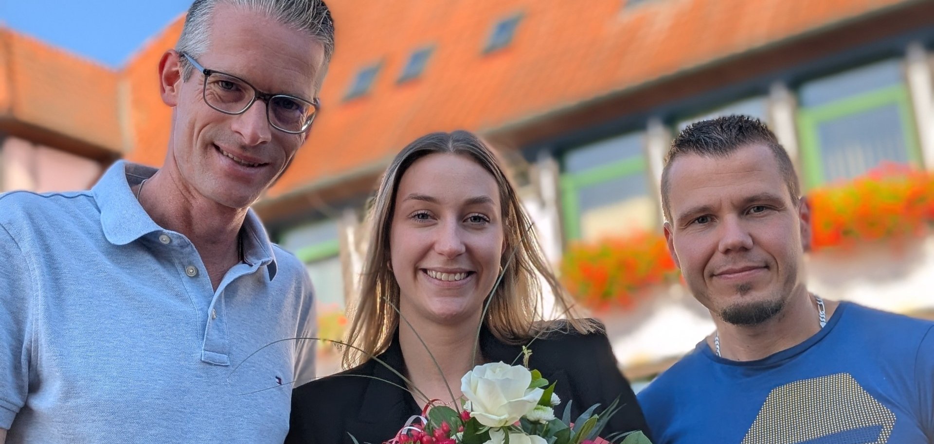 Monique Hainke mit Personalleiter Arnold Müller und Personalratsvorsitzendem Daniel Hagedorn