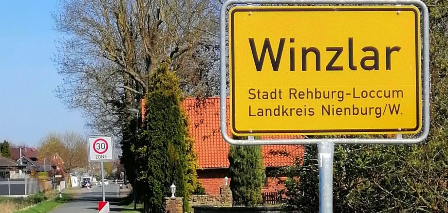 Ortseingangsschild Winzlar Ortsschild Winzlar