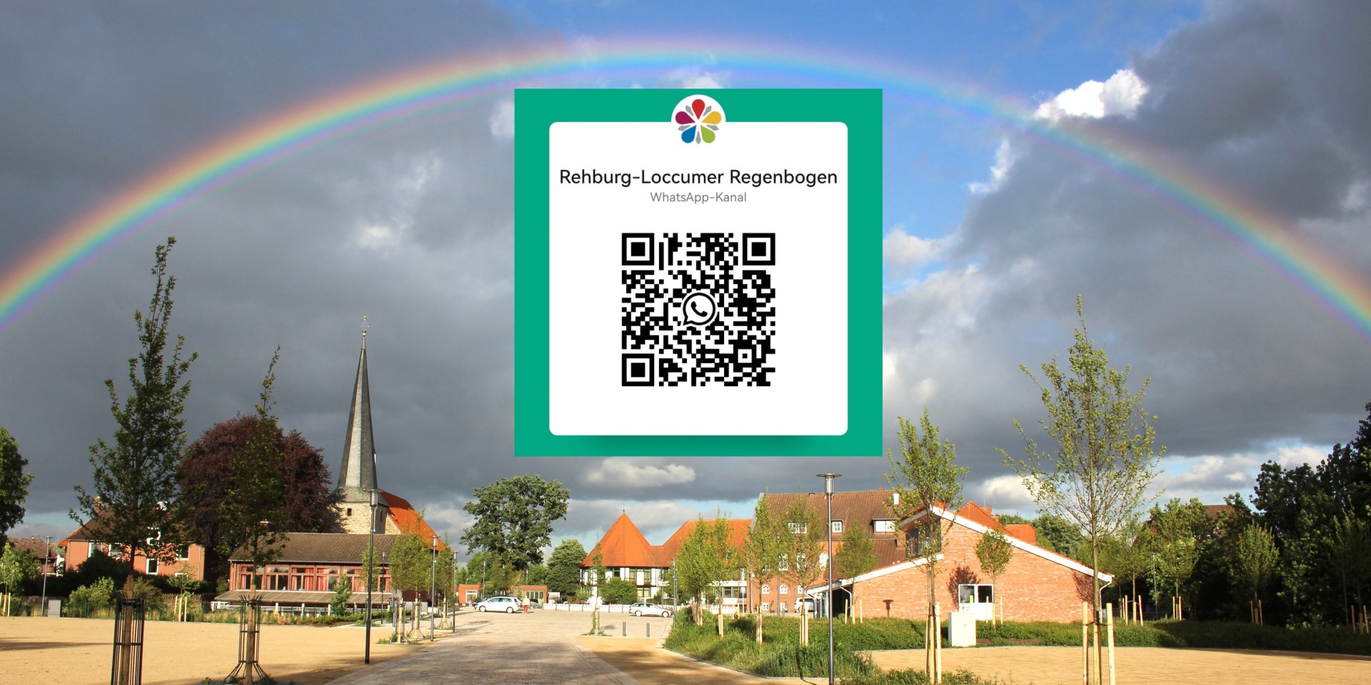 QR auf dem WhatsApp Kanal der Stadt vor dem Hintergrund des Stadtplatzes