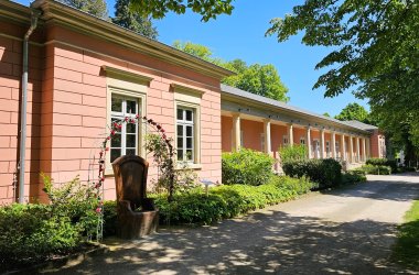 Märchenthron und die Wandelhalle