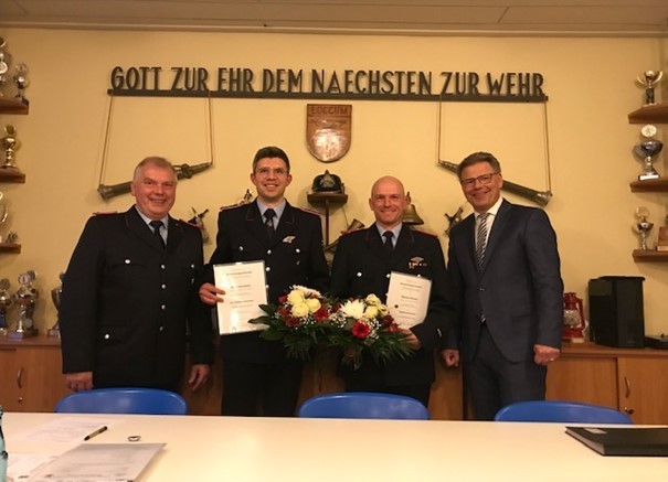 v.l. Heinrich Brase, stv. Ortsbrandmeister Sören Scheibner, Ortsbrandmeister Markus Blanke, Bürgermeister Martin Franke v.l. Heinrich Brase, stv. Ortsbrandmeister Sören Scheibner, Ortsbrandmeister Markus Blanke, Bürgermeister Martin Franke