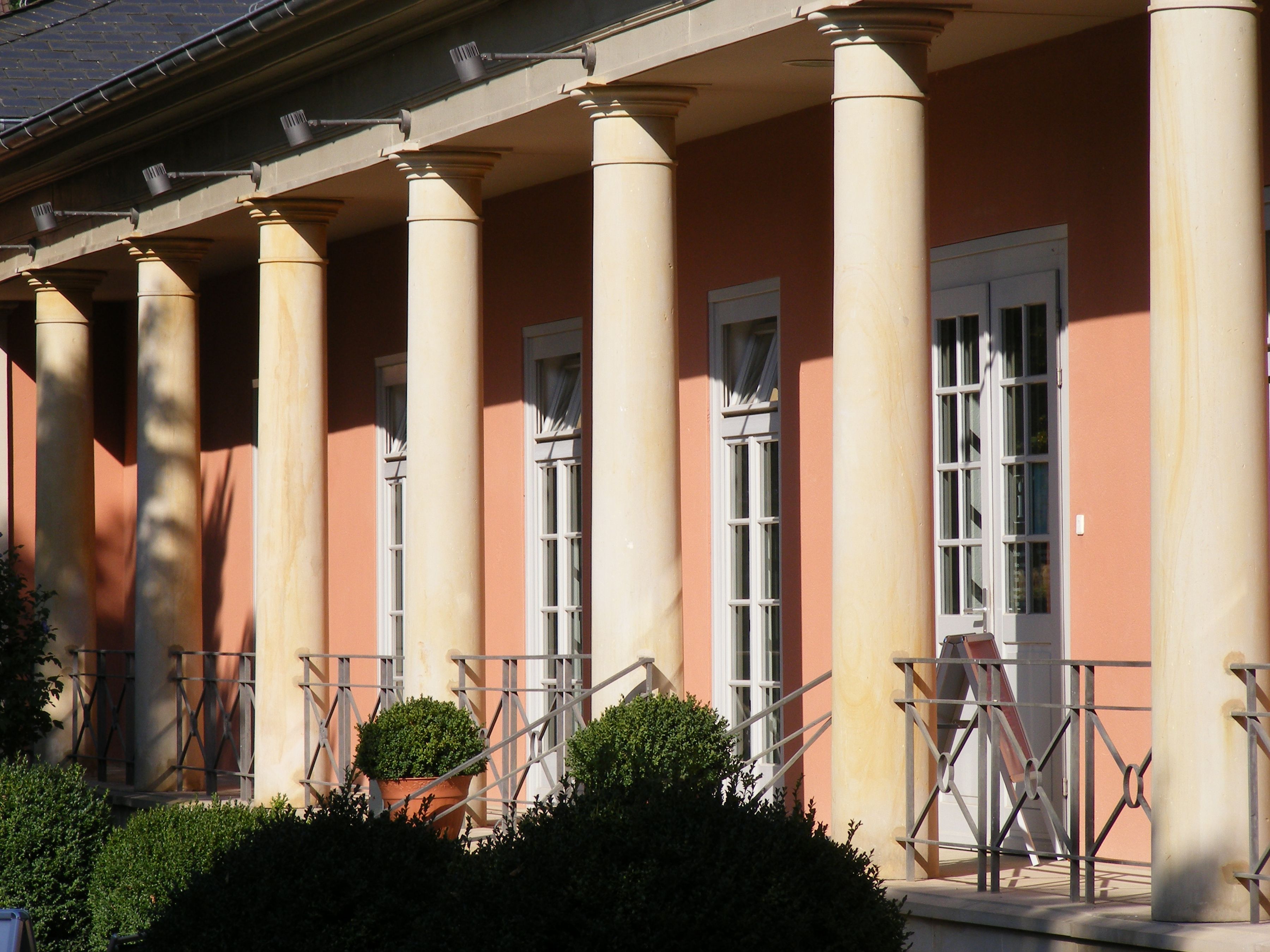 Säulen der Wandelhalle