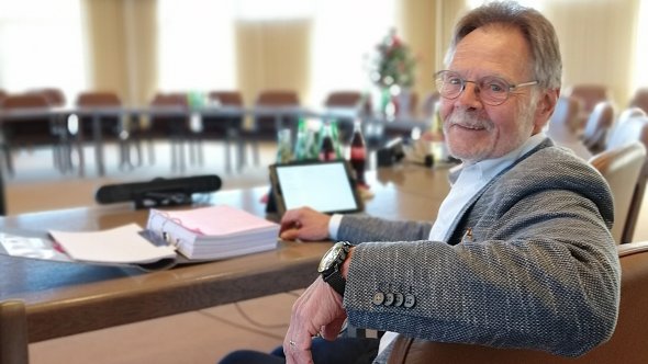 Den Vorsitz im Finanzausschuss Rehburg-Loccums wird Ernst Busse 2026 seit 30 Jahren haben. Den Vorsitz im Finanzausschuss Rehburg-Loccums wird Ernst Busse 2026 seit 30 Jahren haben.