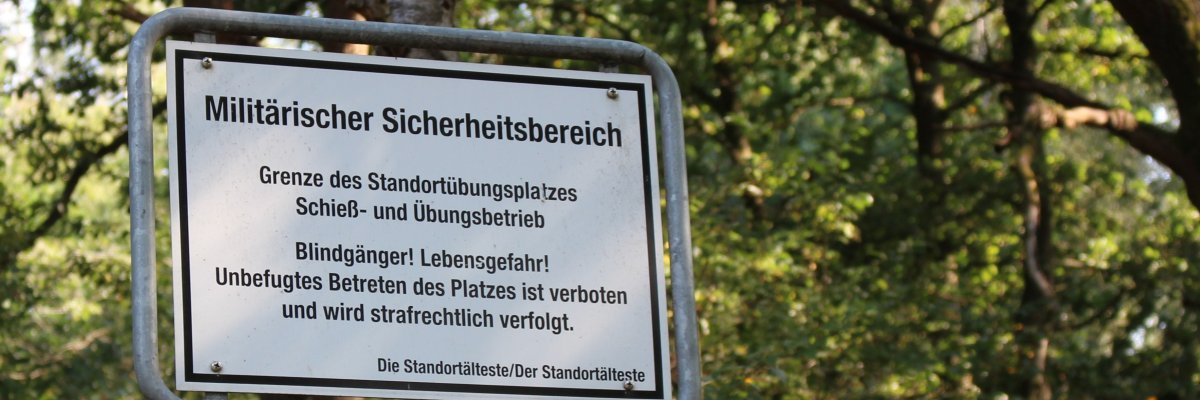 Das Betreten des ehemaligen Standortes des Tankstofflagers ist nach wie vor verboten. Das Betreten des ehemaligen Standortes des Tankstofflagers ist nach wie vor verboten.