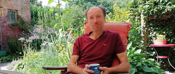 Symbiose: Boden und Pflanzen müssen aufeinander eingestimmt werden, ist Jon Taylors Überzeugung. ade Symbiose: Boden und Pflanzen müssen aufeinander eingestimmt werden, ist Jon Taylors Überzeugung. ade