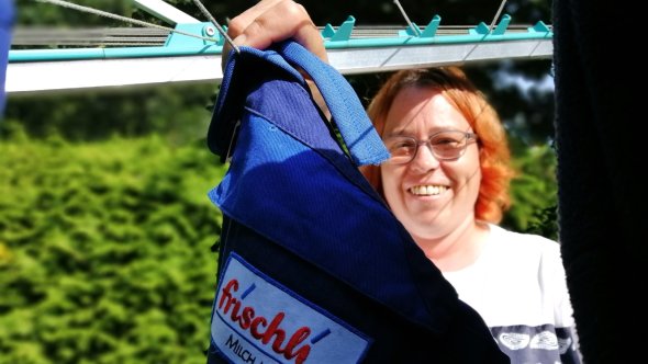 Arbeitskleidung an der Leine
